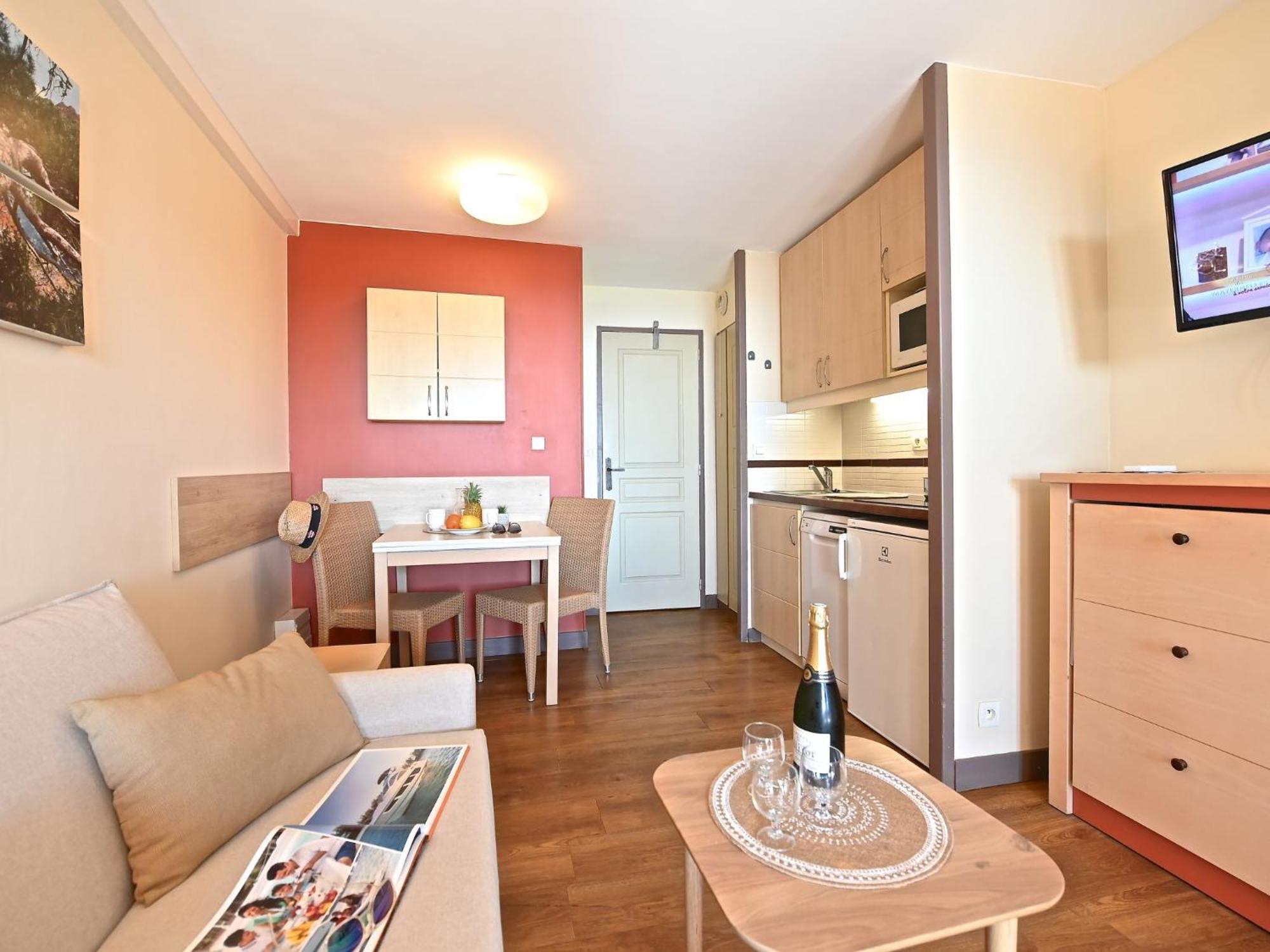 Apartment Village Cap Esterel - Le Village-9 By Interhome Saint-Raphaël المظهر الخارجي الصورة